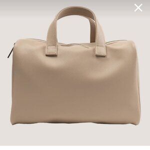 True Botanicals Elegant Tan Cosmetic Bag